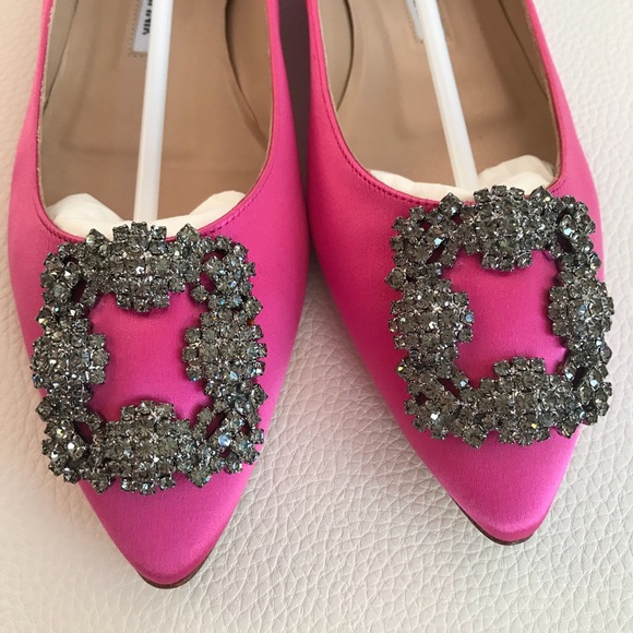 Manolo Blahnik Point Toe Pink Hangisi Satin Flats - Picture 2 of 8